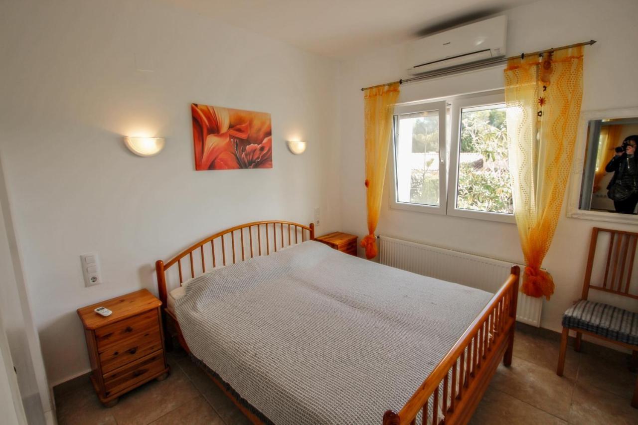 Dos Chicas - Sea View Villa With Private Pool In Moraira Теулада Экстерьер фото